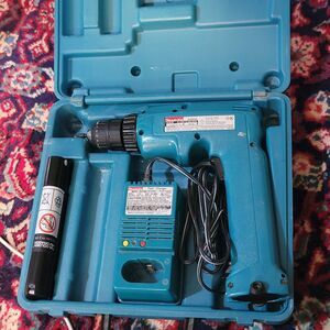 Makita Drill VTG w Battery FAST-CHARGER Hard Case Excellent Condition Collectors